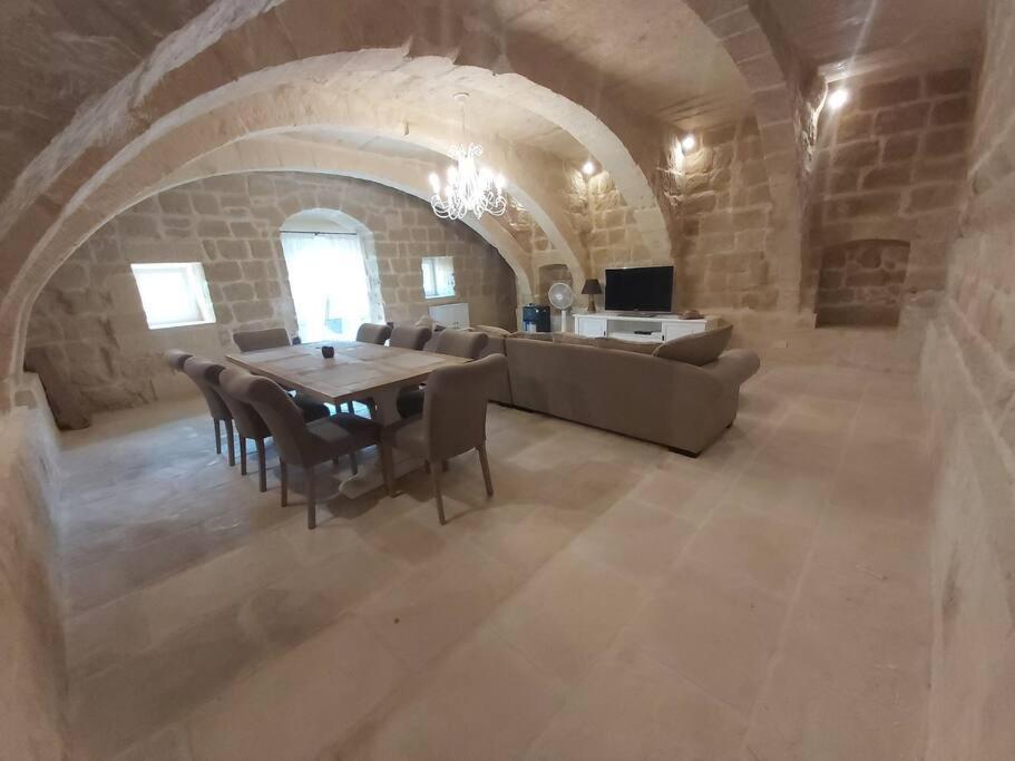 Farmhouse Villa With Large Pool And Garden In Gozo Gharb  Ngoại thất bức ảnh