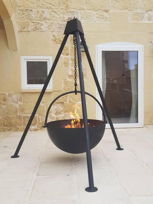 Farmhouse Villa With Large Pool And Garden In Gozo Gharb  Ngoại thất bức ảnh