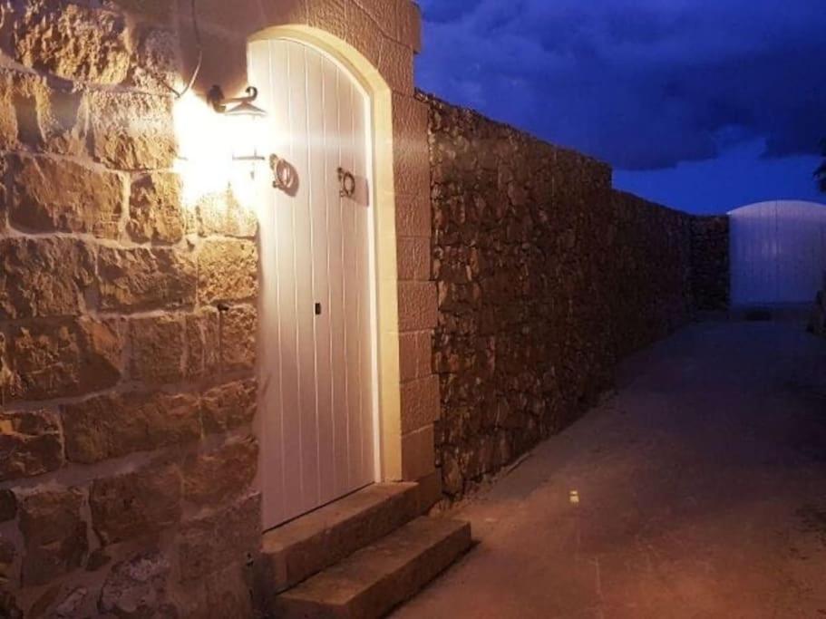 Farmhouse Villa With Large Pool And Garden In Gozo Gharb  Ngoại thất bức ảnh